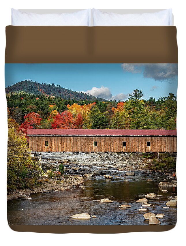 Jay Covered Bridge In Fall Duvet Cover featuring the photograph Autumn At The Jay Covered Bridge by Mark Papke
