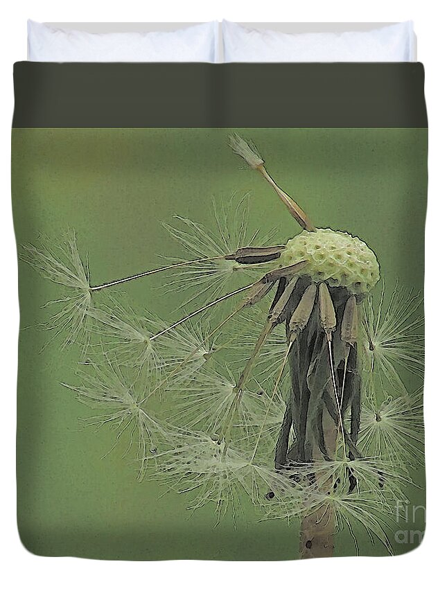 Dandelion Duvet Cover featuring the photograph Awaiting The Breeze 5 by Kim Tran