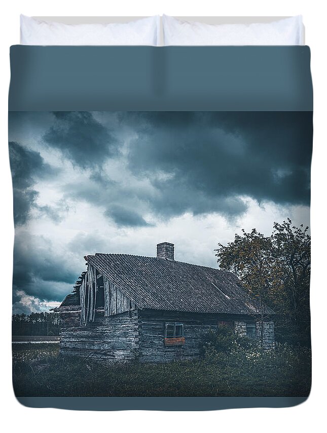 Drama Duvet Cover featuring the photograph Back in Time by Philippe Sainte-Laudy