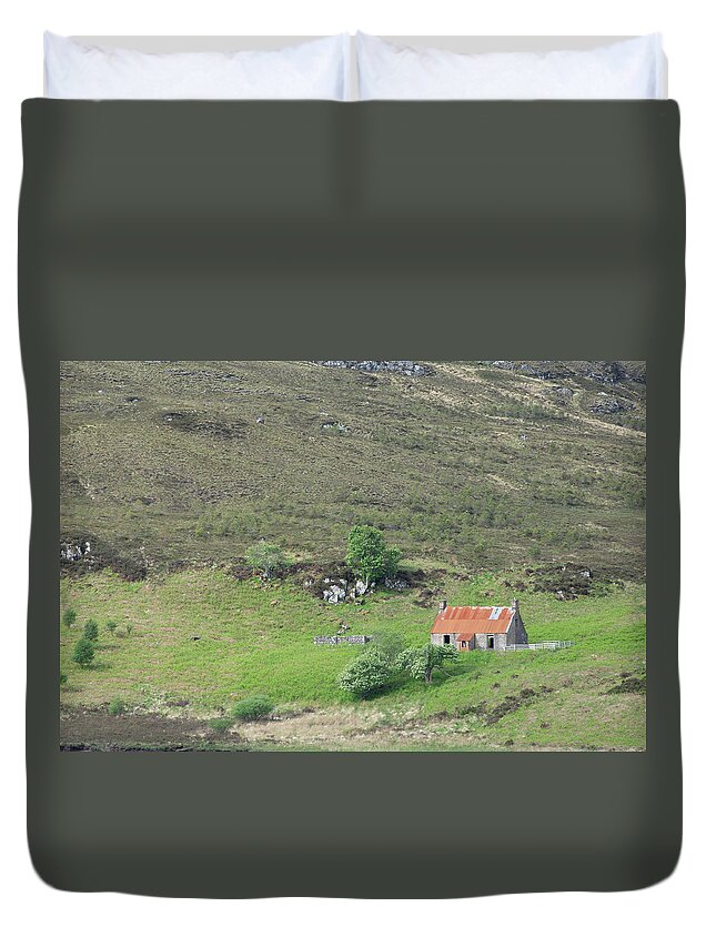 Charleston Duvet Cover featuring the photograph Barn at Charleston by Steev Stamford