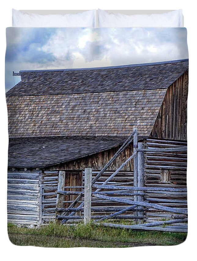 Grand Teton National Park Duvet Cover featuring the photograph Barn on Mormon Row 1223 by Cathy Anderson