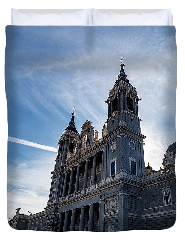 Architecture Duvet Cover featuring the photograph Basilica of St Francis by William Norton