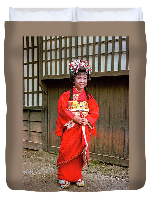 Beautiful Japanese girl dressed in Kimono Tote Bag by Raul Cole