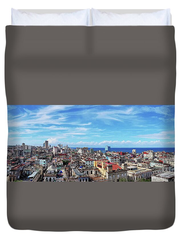 Havana Duvet Cover featuring the pyrography Beautiful panoramic view of Havana by Mendelex Photography