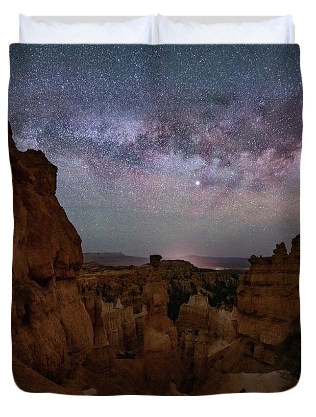  Duvet Cover featuring the photograph Below the Rim by Judi Kubes