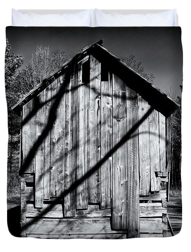 Cades Cove Duvet Cover featuring the photograph Black and White Building by Phil Perkins