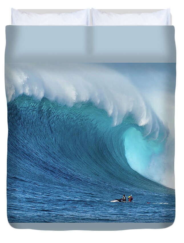 Sea Duvet Cover featuring the photograph Blue Giant by Sean Davey