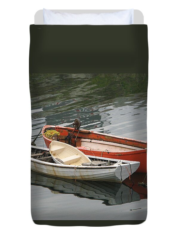 Boat Duvet Cover featuring the photograph Boat Family by World Reflections By Sharon