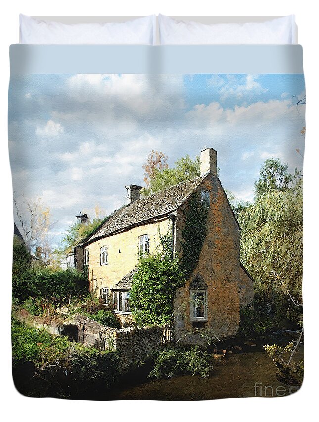 Bourton-on-the-water Duvet Cover featuring the photograph Bourton Home on the Water by Brian Watt