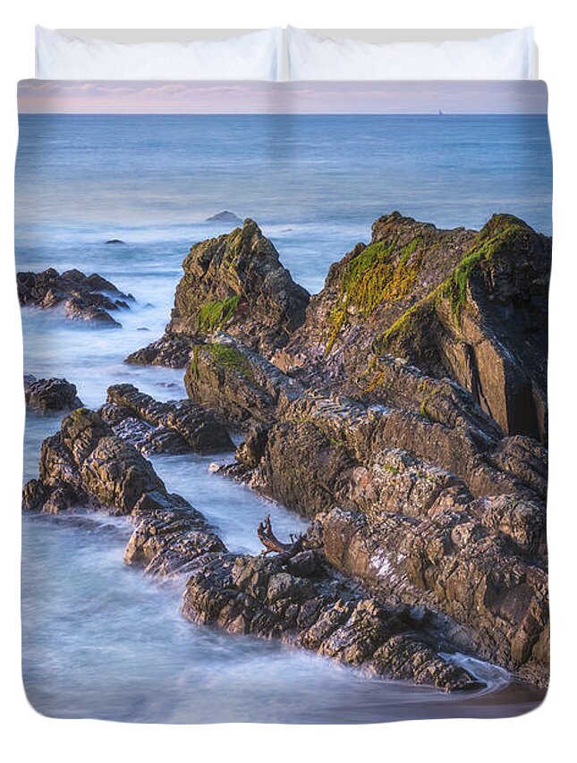 Sunrise Duvet Cover featuring the photograph Brookings Light by Darren White