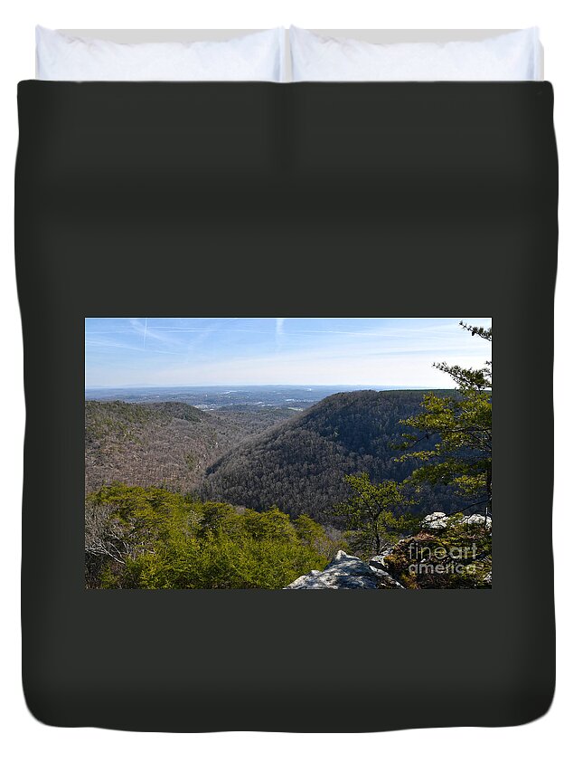 Cumberland Plateau Duvet Cover featuring the photograph Buzzard Point Overlook 1 by Phil Perkins