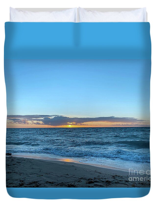 Cancun Duvet Cover featuring the photograph Cancun Sunset on the Beach A by Shelly Tschupp