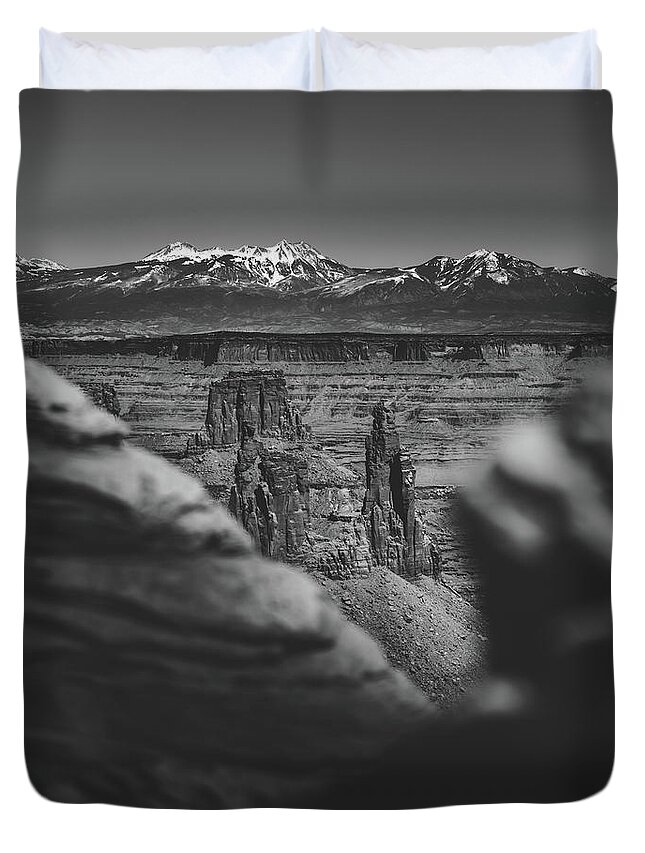  Duvet Cover featuring the photograph Canyonpeering BW D by William Boggs