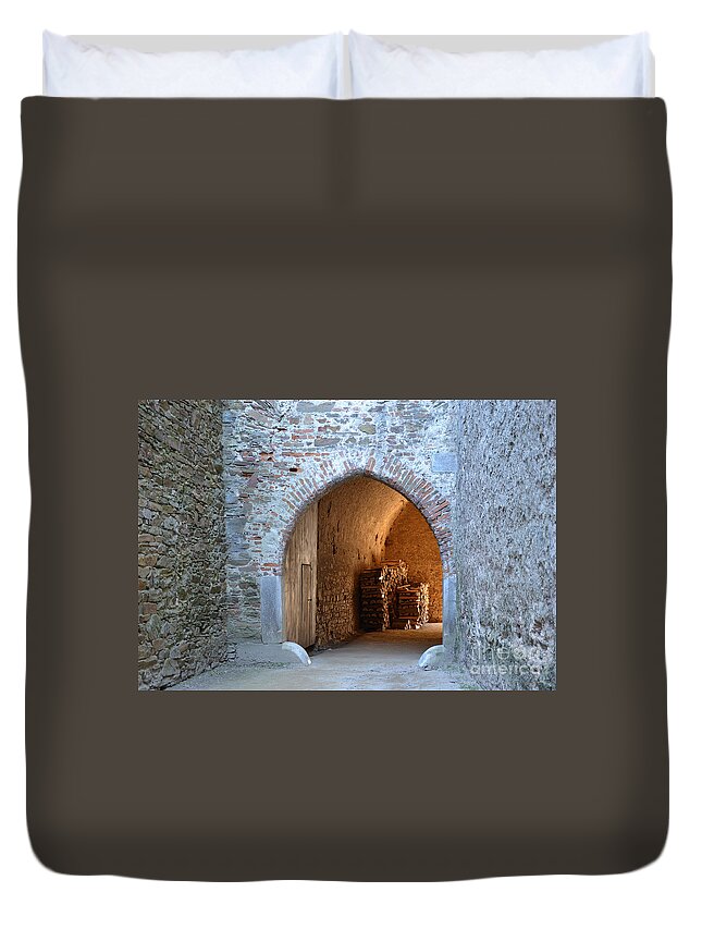 Castle Gate Duvet Cover featuring the photograph Castle Pernstejn Gate by Pudelek