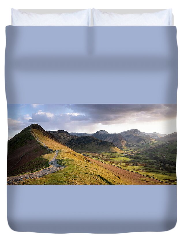 Panorama Duvet Cover featuring the photograph Catbells Hiking trail in the Lake District England by Sonny Ryse