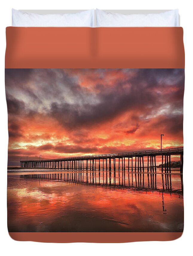 Morro Bay Duvet Cover featuring the photograph Cayucos Pier on Fire by Beth Sargent