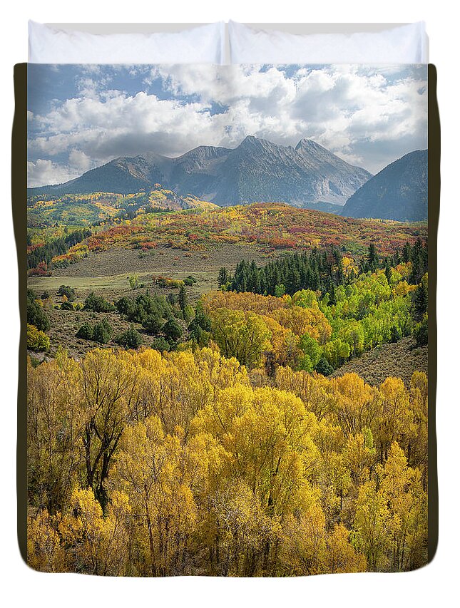 Chair Mountain Duvet Cover featuring the photograph Chair Mountain Vertical by Aaron Spong