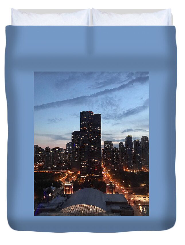 Chicago Duvet Cover featuring the photograph Chicago at Dusk by Lee Darnell