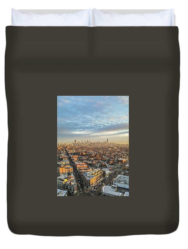 Chicago Duvet Cover featuring the photograph Chicago - Lakeview by Bobby K