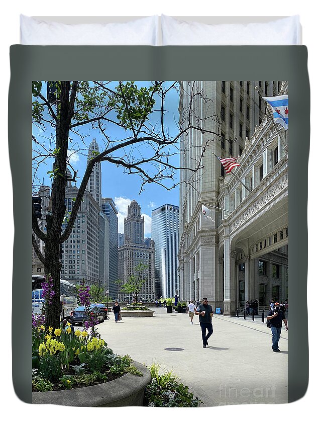 Chicago Duvet Cover featuring the photograph Chicago Riverwalk 16 by William Norton
