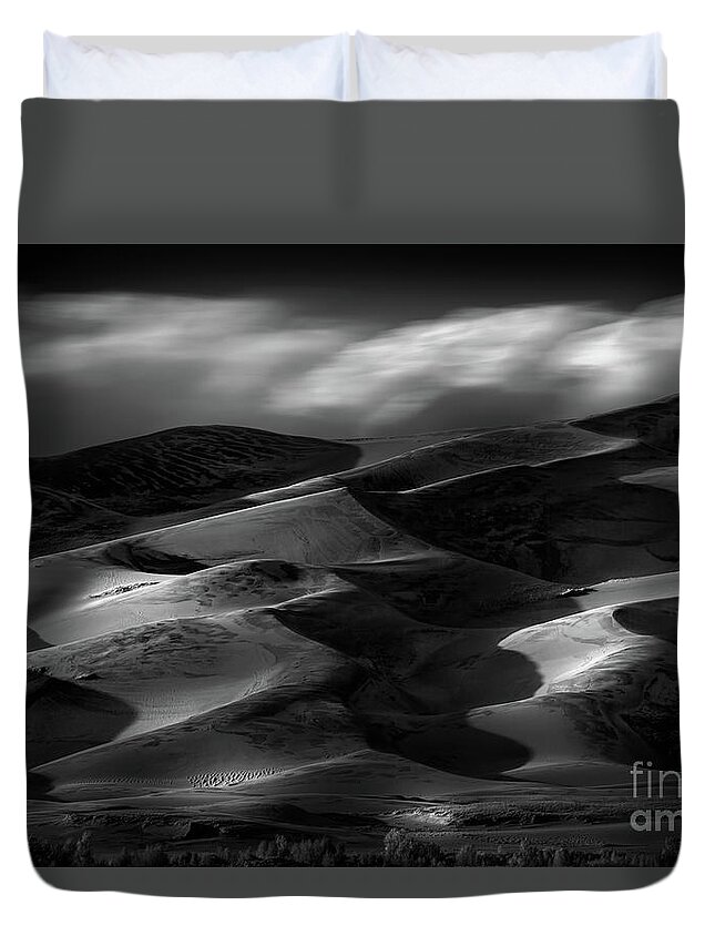 Great Sand Dune National Park Duvet Cover featuring the photograph Colorado Great Sand Dune National Park by Doug Sturgess