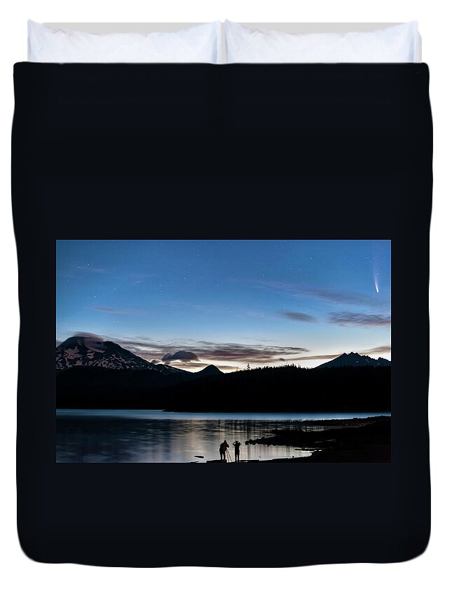 Comet Duvet Cover featuring the photograph Comet watchers at Elk Lake by Cat Connor