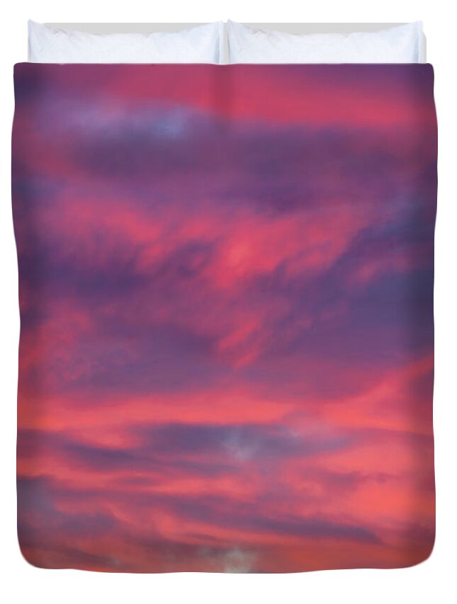 Landscape Duvet Cover featuring the photograph Cosmic Sky by Seth Betterly