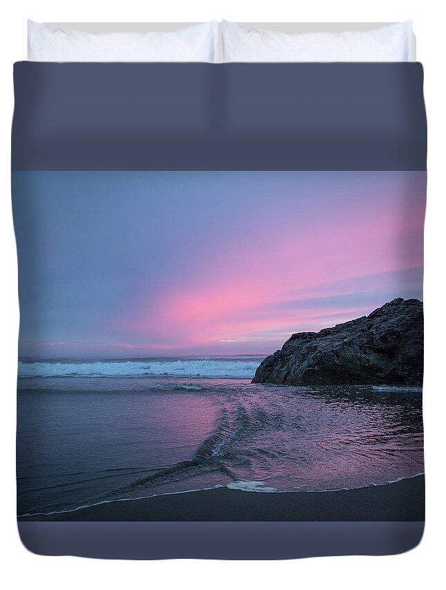 2018 Duvet Cover featuring the photograph Cotton Candy Sunset by Gerri Bigler