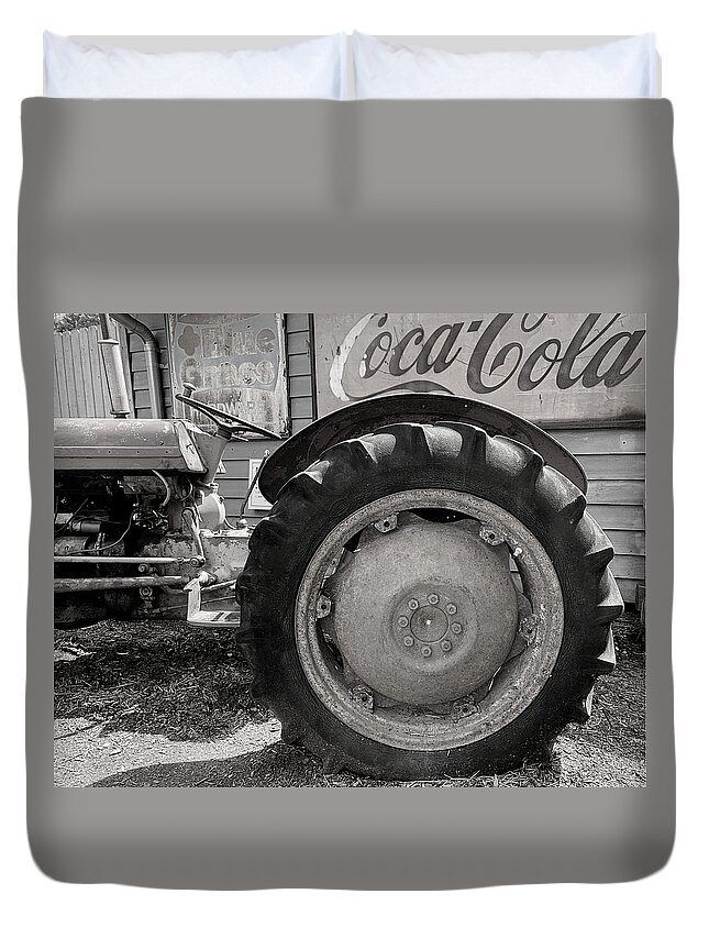 Nc Duvet Cover featuring the photograph Countryside Refreshment BW by Lee Darnell