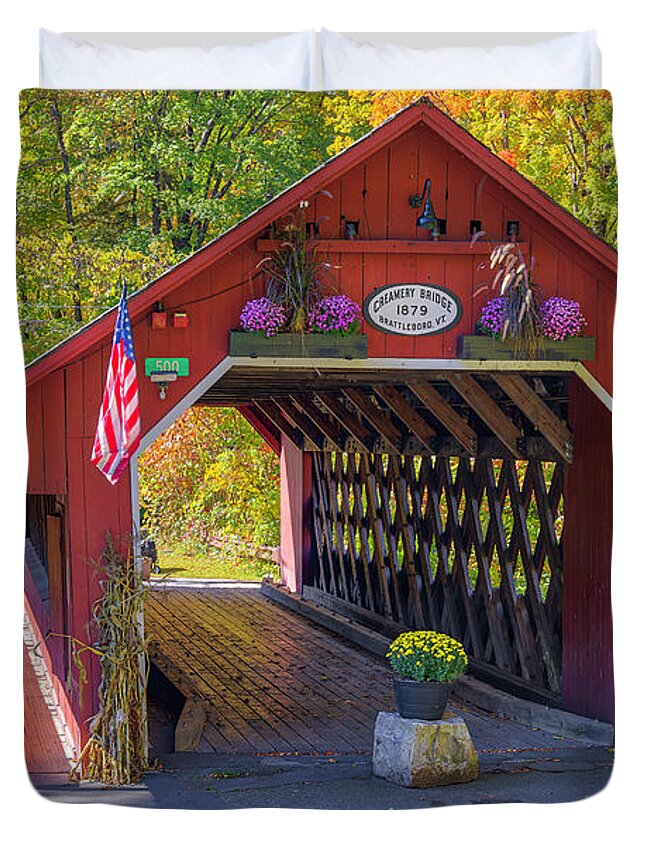 Creamery Covered Bridge Duvet Cover featuring the photograph Creamery Covered Bridge West Brattleboro Vermont by Juergen Roth