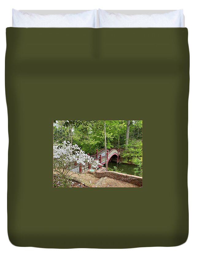 William And Mary Duvet Cover featuring the photograph Crim Dell Bridge by Michael Descher