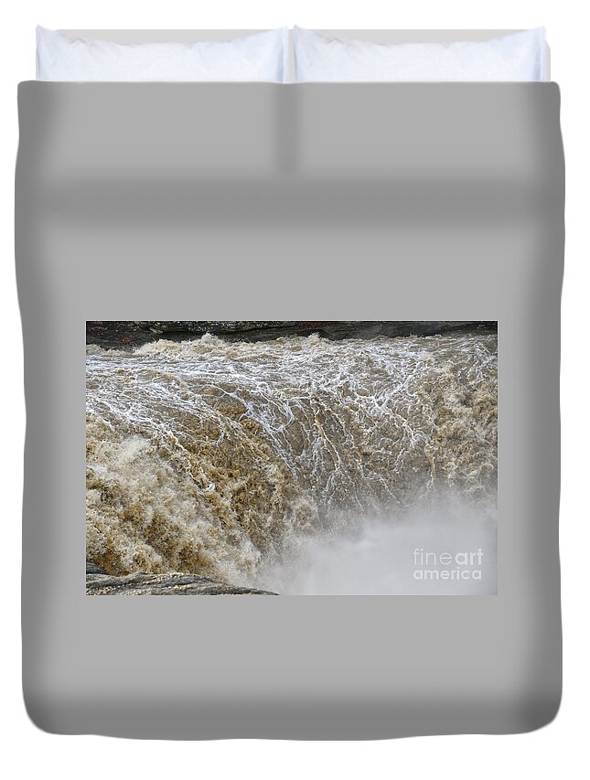 Cumberland Falls Duvet Cover featuring the photograph Cumberland Falls 14 by Phil Perkins