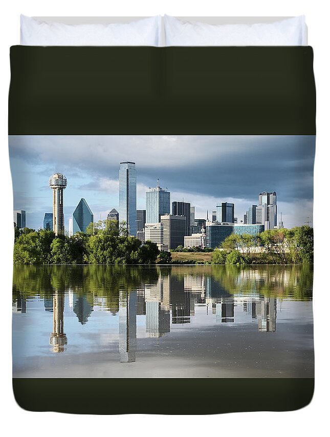 Dallas Duvet Cover featuring the photograph Dallas Texas Water Reflection by Robert Bellomy