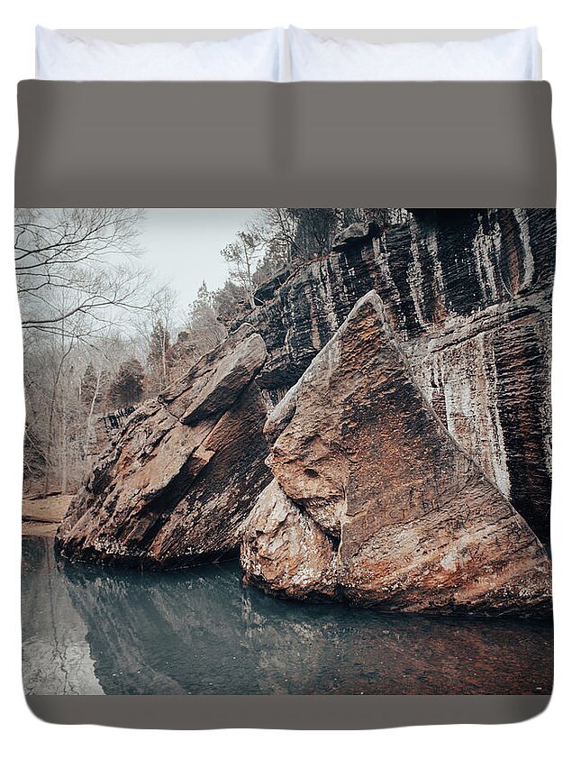 Rock Duvet Cover featuring the photograph Devil's Backbone Winter by Grant Twiss