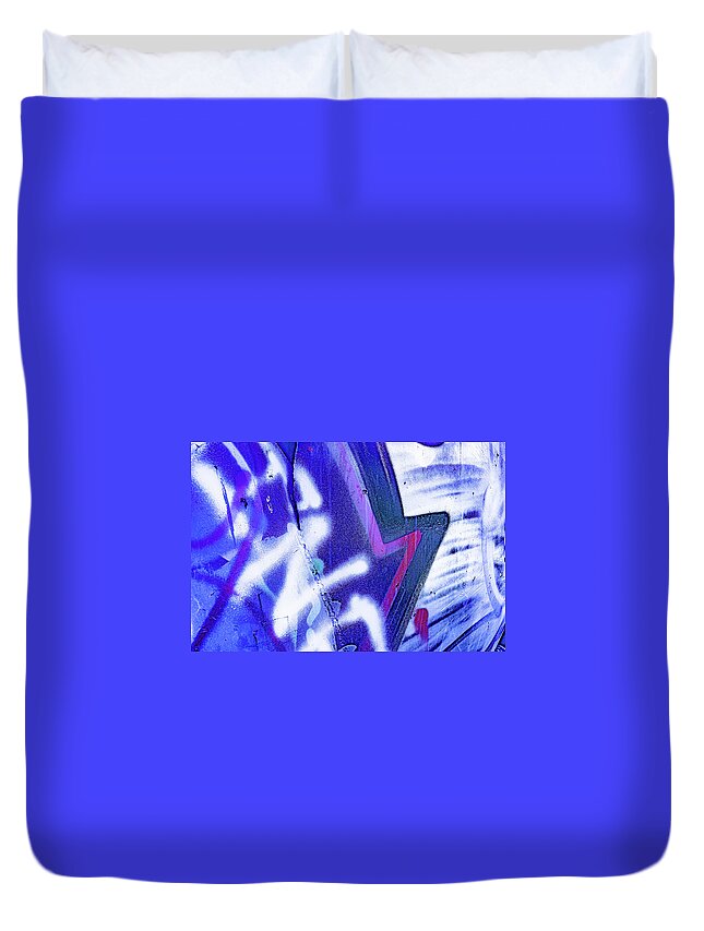 Urban Collection Photographs Duvet Cover featuring the digital art Diorectorially Confused by Ken Sexton
