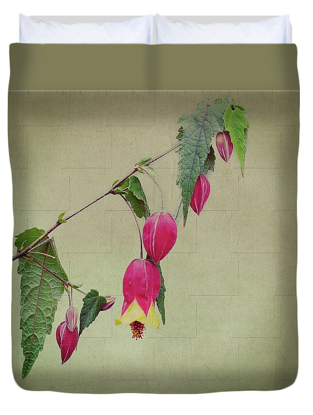 Flowers Duvet Cover featuring the photograph Dusky Bells 2 by Elaine Teague