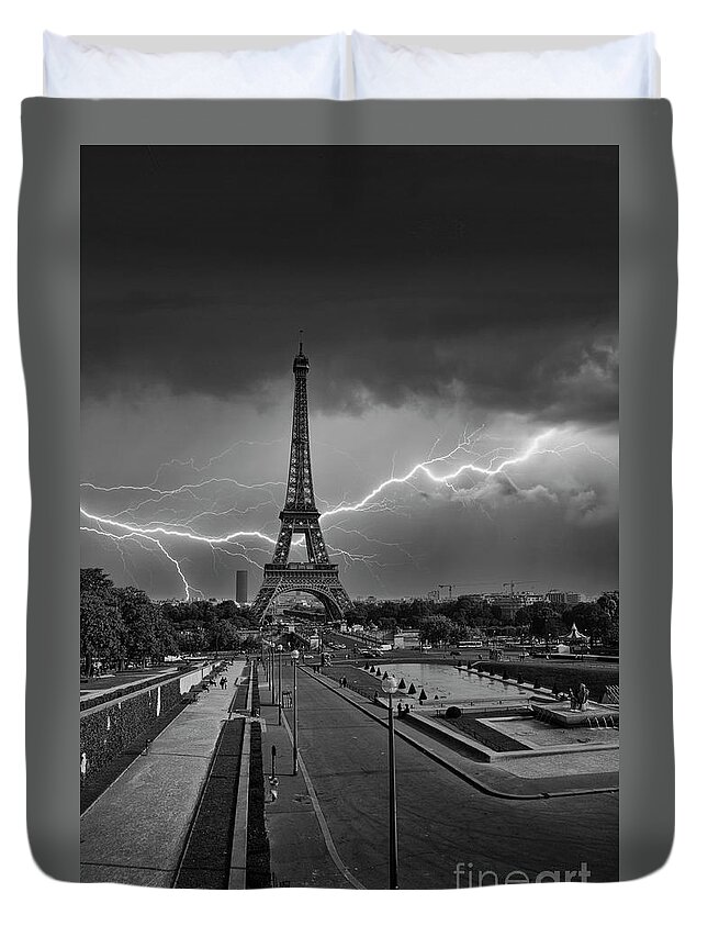 Paris Duvet Cover featuring the photograph Eiffel Tower Lightning Paris BW by Chuck Kuhn