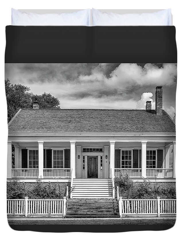 Elijah Iles Home Duvet Cover featuring the photograph Elijah Iles House - Oldest House in Springfield, IL by Susan Rissi Tregoning