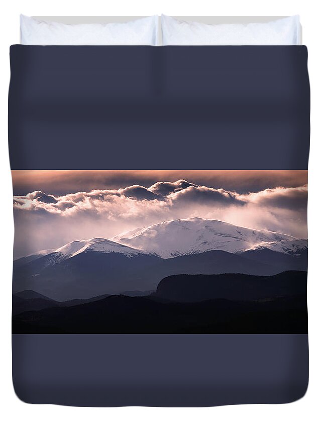 Evening Duvet Cover featuring the photograph Evening At Evans by Brian Gustafson