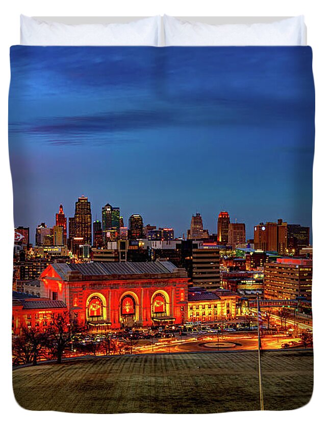 Kansas City Duvet Cover featuring the photograph Evening Light Over The Kansas City Champion Skyline by Gregory Ballos