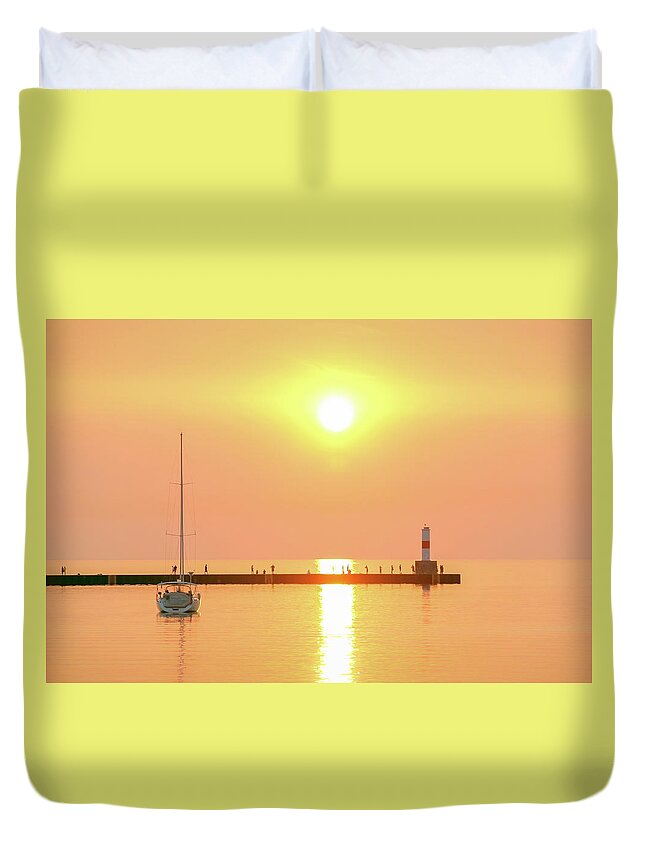 Great Lakes Duvet Cover featuring the photograph Evening on the Breakwater by Robert Carter