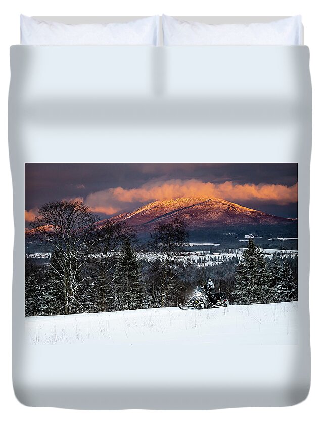 Vermont Duvet Cover featuring the photograph Evening Snow Cruise Landscape by Tim Kirchoff