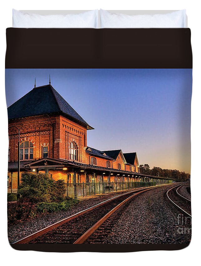 Station Duvet Cover featuring the photograph First Light at Bristol Station by Shelia Hunt