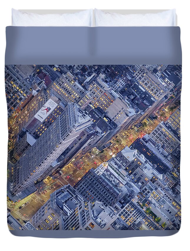 New York Duvet Cover featuring the photograph Flat Iron At Night by Alberto Zanoni
