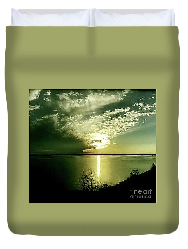 Kiawah Duvet Cover featuring the photograph Follow Me by Catherine Wilson