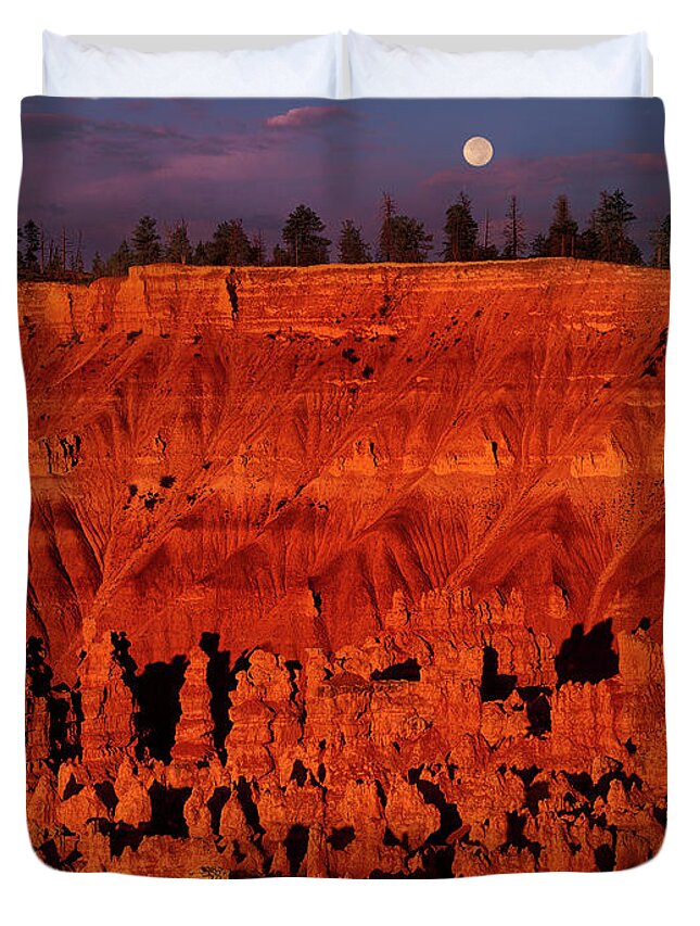 Dave Welling Duvet Cover featuring the photograph Full Moon Silent City Bryce Canyon National Park Utah by Dave Welling