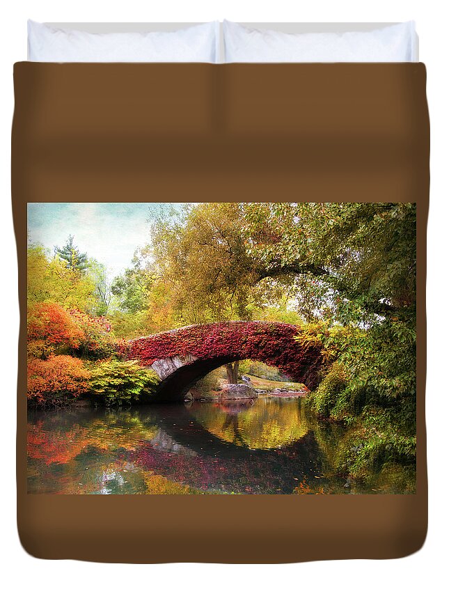 Gapstow Bridge Duvet Cover featuring the photograph Gapstow Bridge by Jessica Jenney