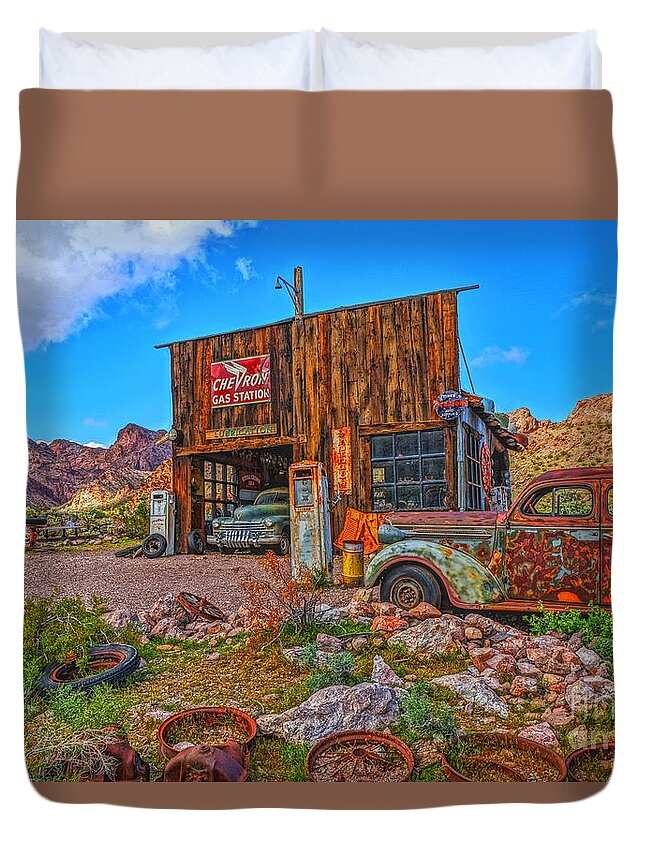  Duvet Cover featuring the photograph Garage Days by Rodney Lee Williams
