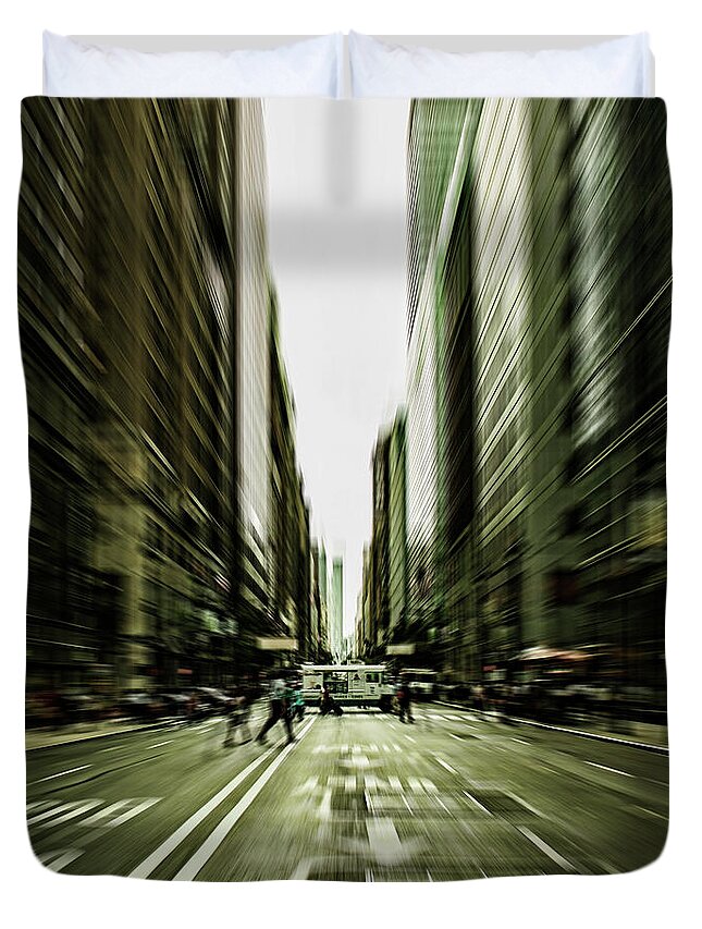 Manhattan Duvet Cover featuring the photograph Gelati Rush by Andrew Paranavitana