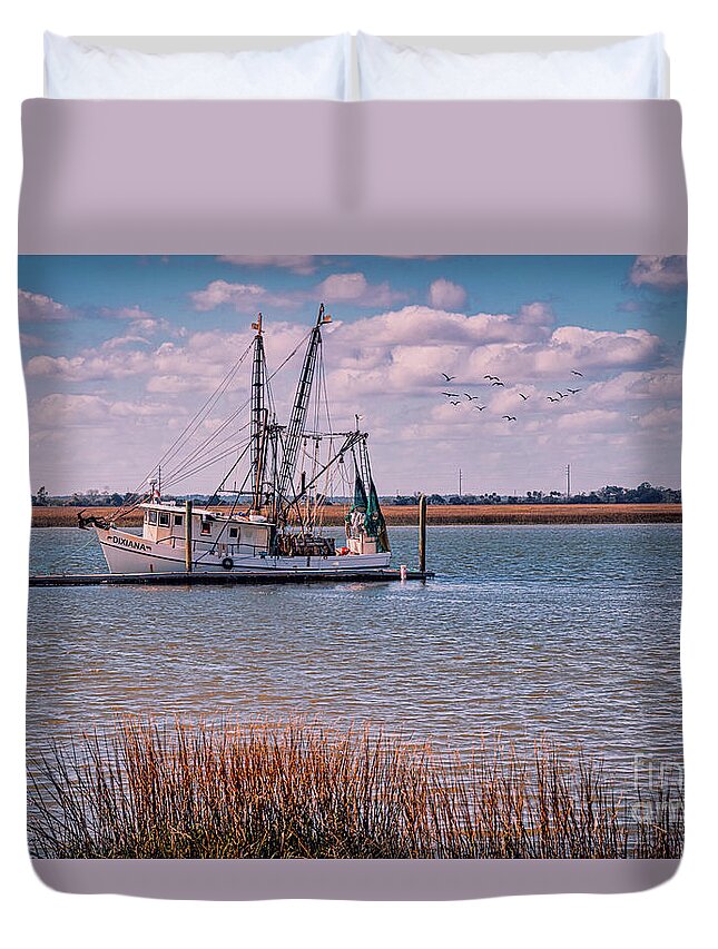  Duvet Cover featuring the photograph Golden Isles Marine PhotoArt by DB Hayes